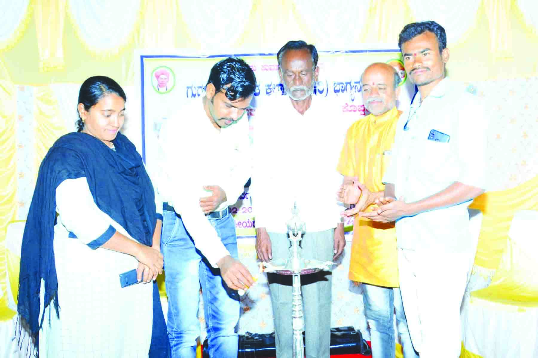 ವಿದ್ಯಾರ್ಥಿಗಳು ಉದ್ಯೋಗದ ಕಡೆಗೆ ಗಮನ ನೀಡಿ: ಡಾ. ಶಿವರಾಜ